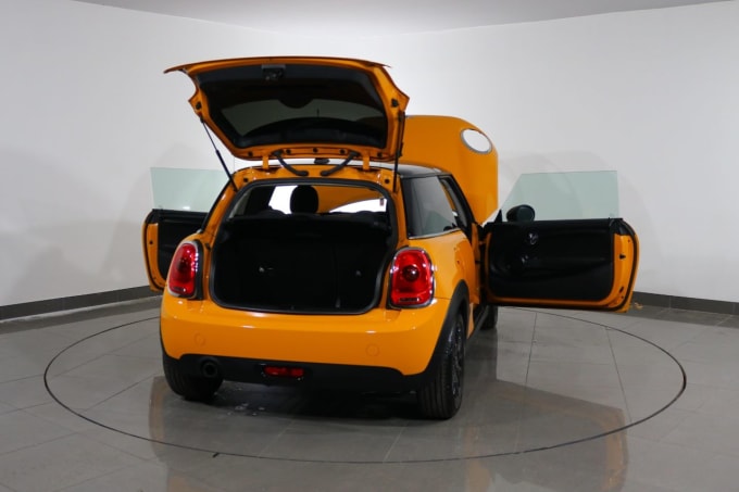 2025 Mini Hatch