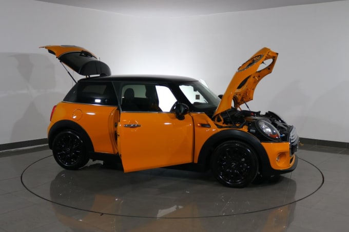 2025 Mini Hatch