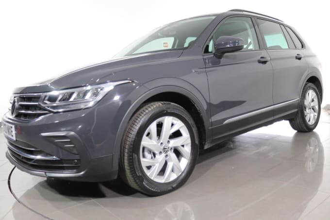 2025 Volkswagen Tiguan