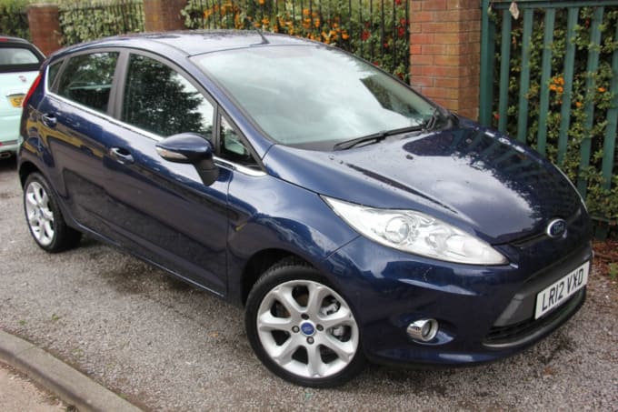 2025 Ford Fiesta
