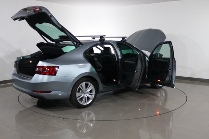 2025 Skoda Superb