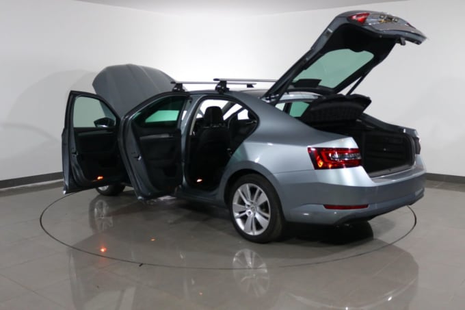 2025 Skoda Superb