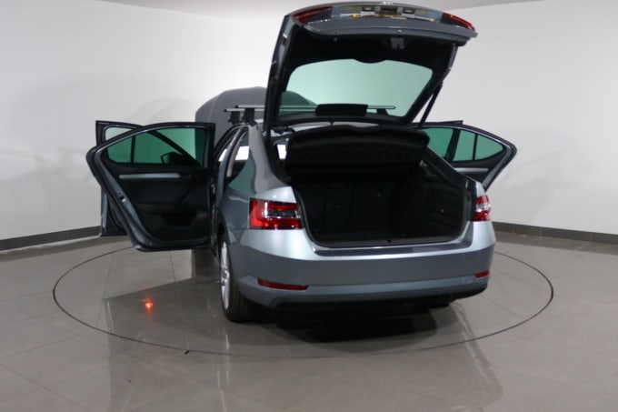 2025 Skoda Superb