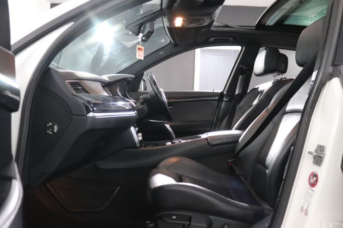 2012 BMW 5 Series Gran Turismo