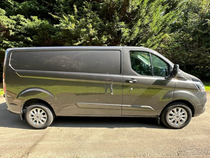 2024 Ford Transit Custom