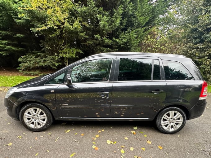 2025 Vauxhall Zafira