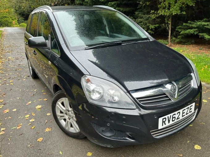 2025 Vauxhall Zafira