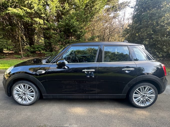 2025 Mini Hatch
