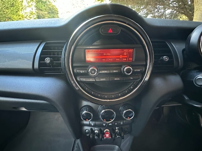2025 Mini Hatch