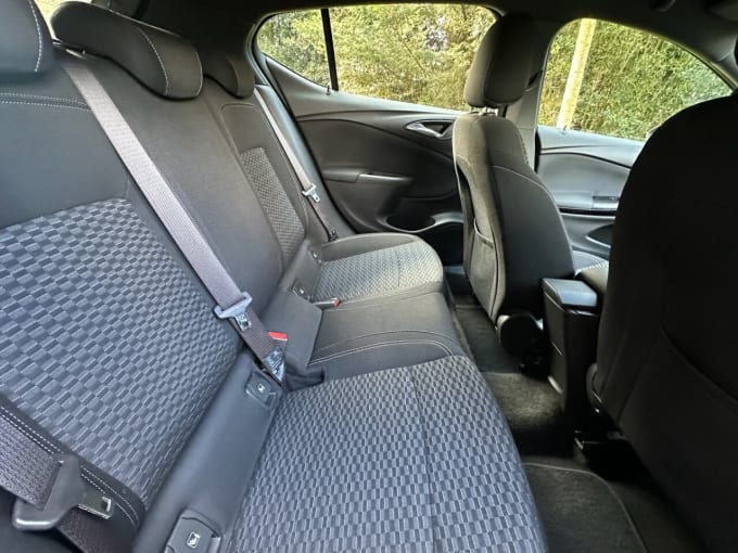 2025 Vauxhall Astra