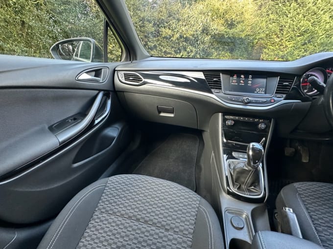 2025 Vauxhall Astra