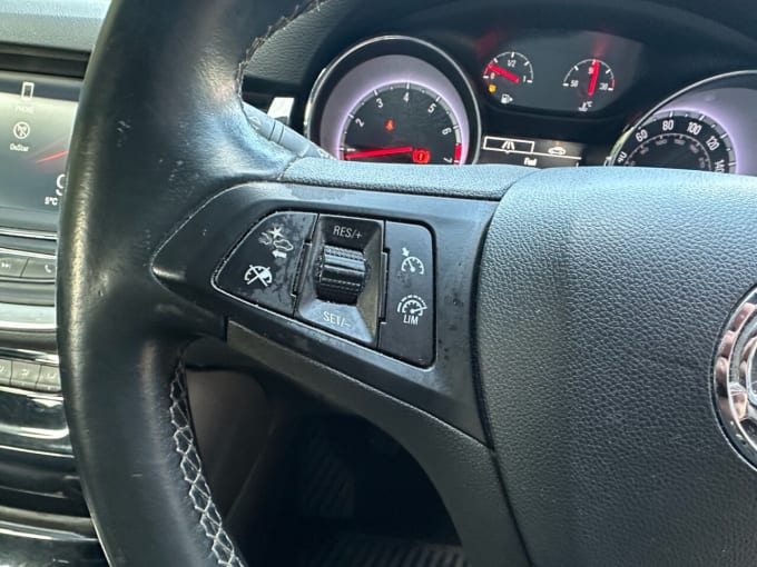 2025 Vauxhall Astra