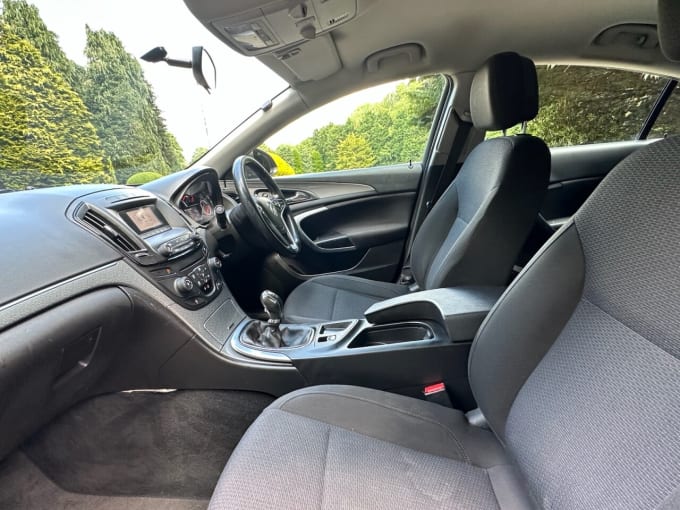 2025 Vauxhall Insignia