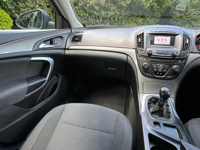 2025 Vauxhall Insignia
