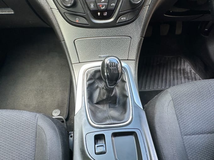 2025 Vauxhall Insignia