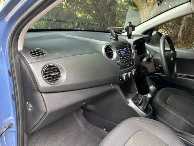 2025 Hyundai I10