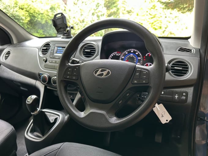 2025 Hyundai I10