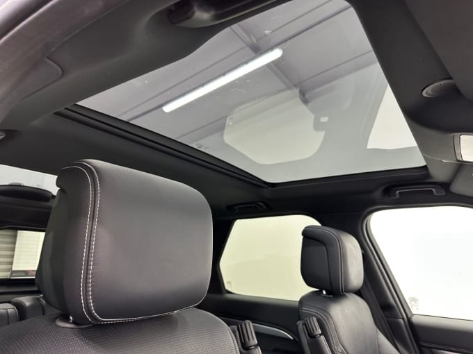 2025 Land Rover Discovery