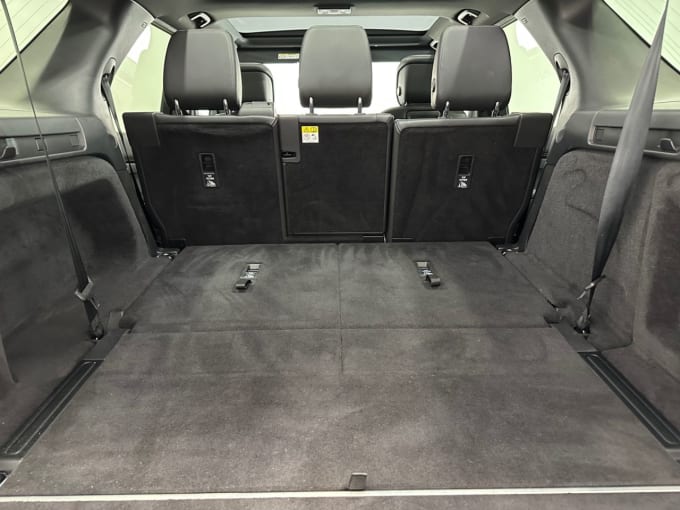 2025 Land Rover Discovery
