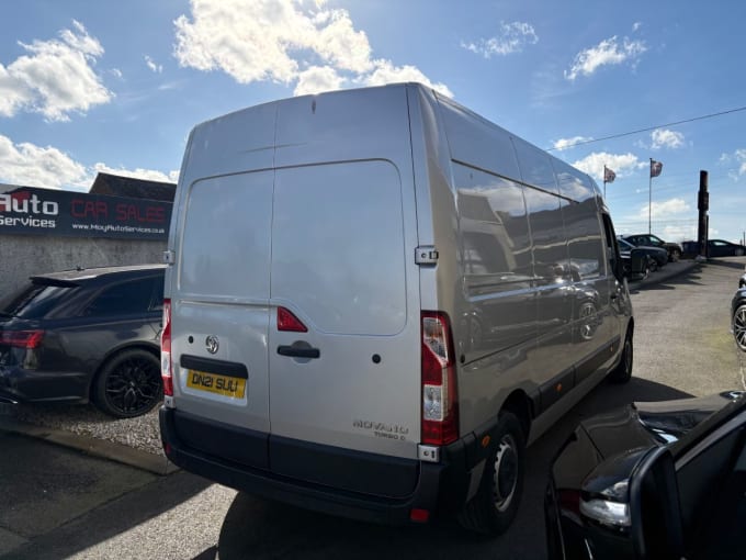 2025 Vauxhall Movano