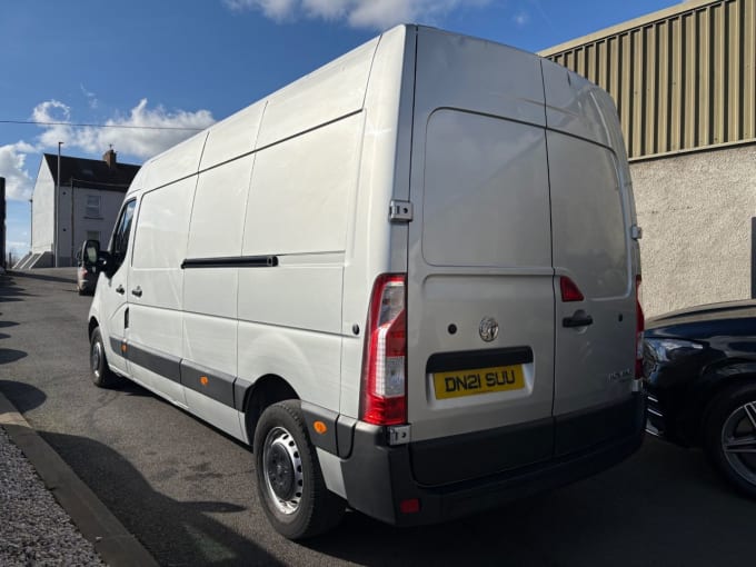 2025 Vauxhall Movano