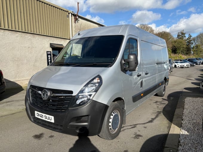 2025 Vauxhall Movano