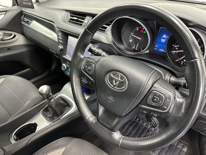 2015 Toyota Avensis