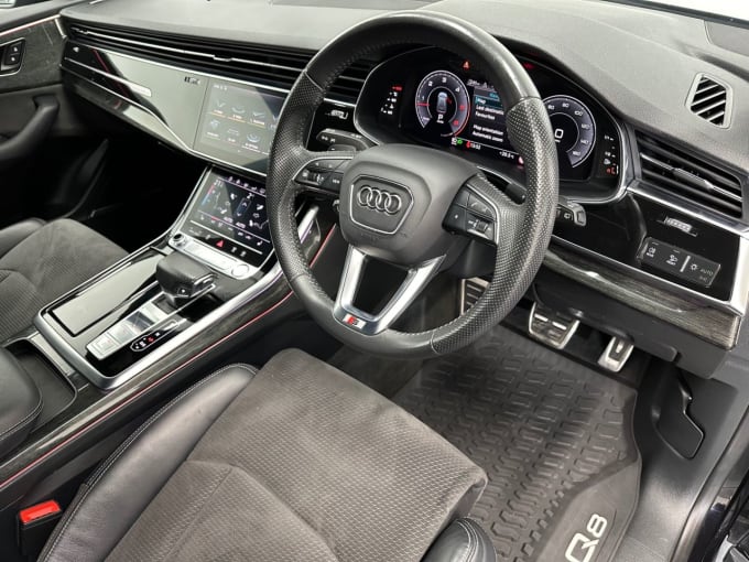 2024 Audi Q8