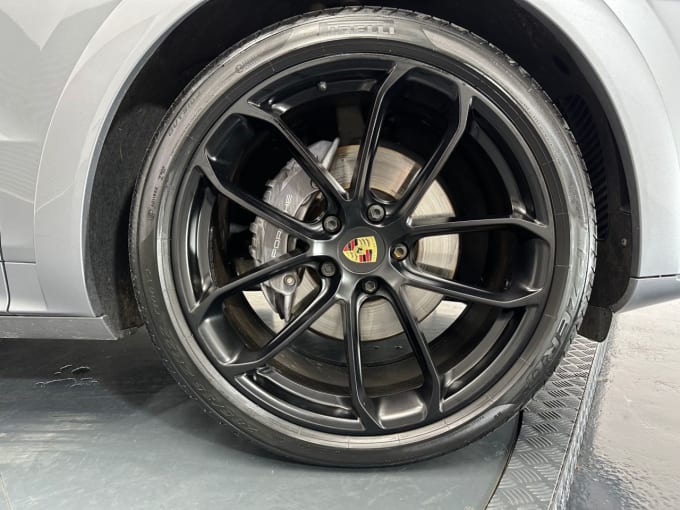 2025 Porsche Cayenne