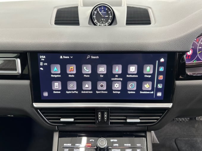 2025 Porsche Cayenne