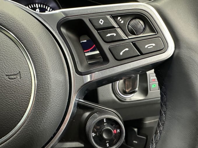 2025 Porsche Cayenne