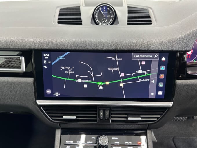 2025 Porsche Cayenne