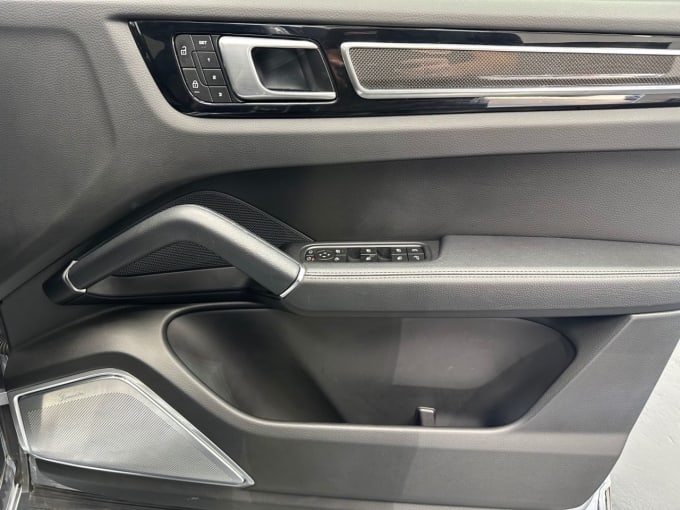 2025 Porsche Cayenne
