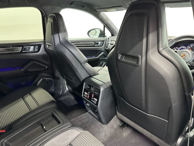 2025 Porsche Cayenne