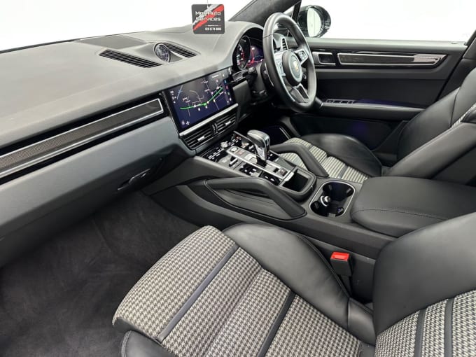 2025 Porsche Cayenne