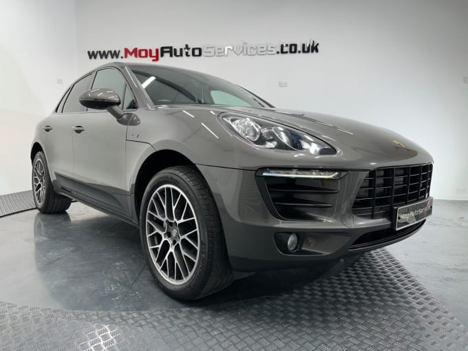 2025 Porsche Macan