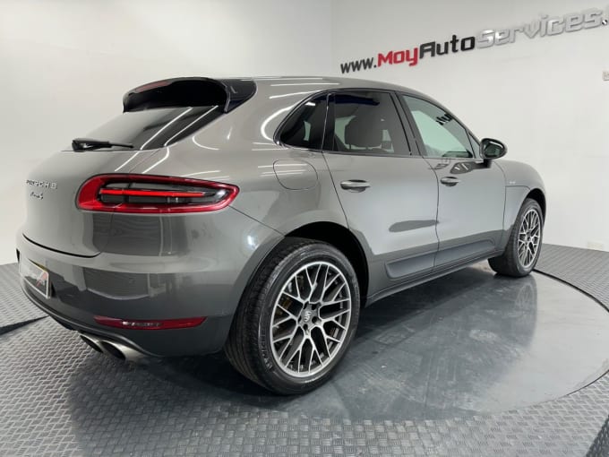 2025 Porsche Macan