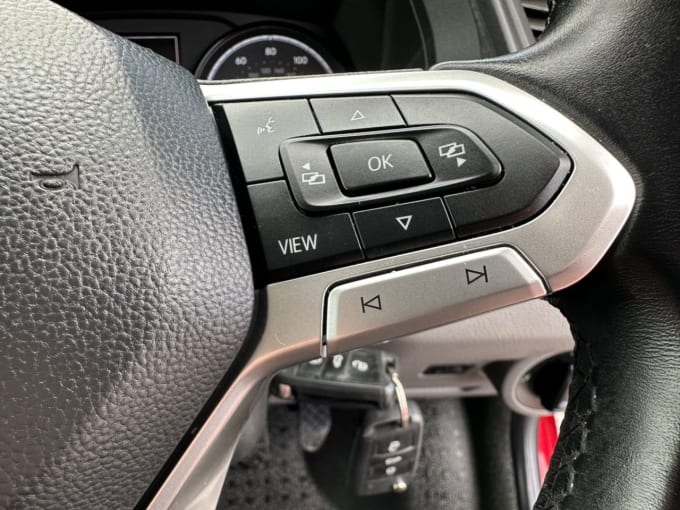 2025 Volkswagen Transporter Shuttle