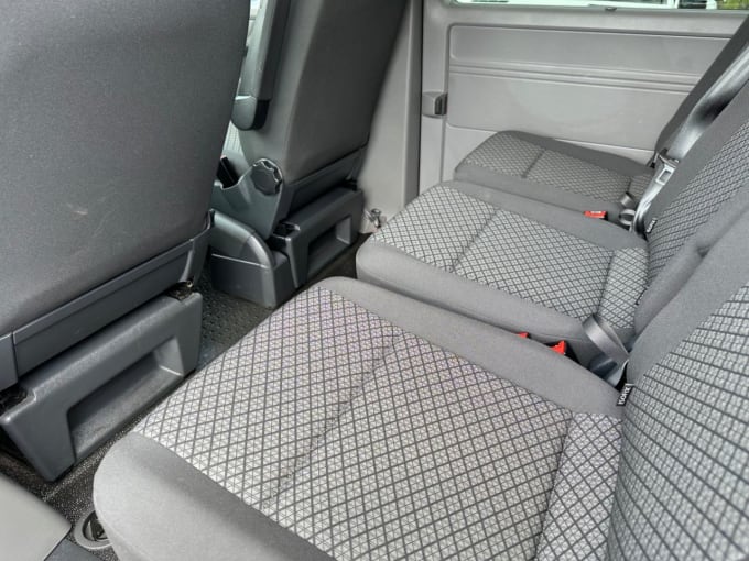 2025 Volkswagen Transporter Shuttle