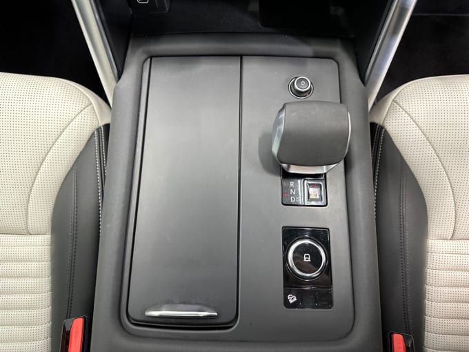 2025 Land Rover Discovery