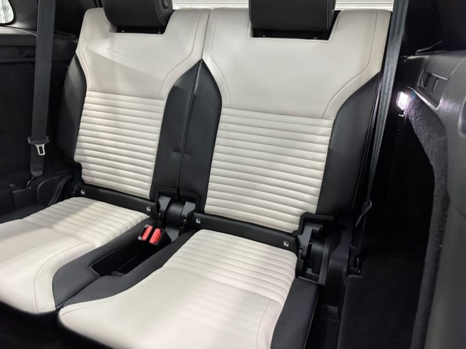 2025 Land Rover Discovery