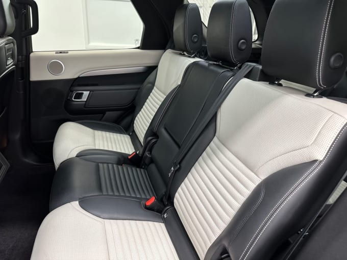 2025 Land Rover Discovery