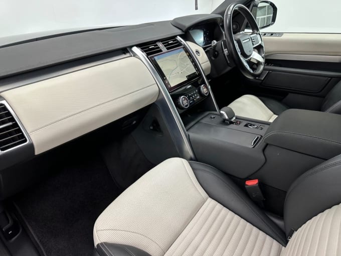 2025 Land Rover Discovery