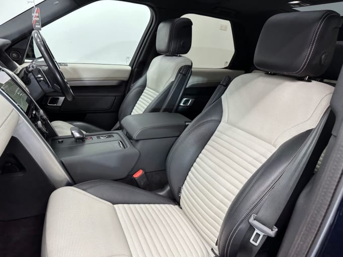 2025 Land Rover Discovery
