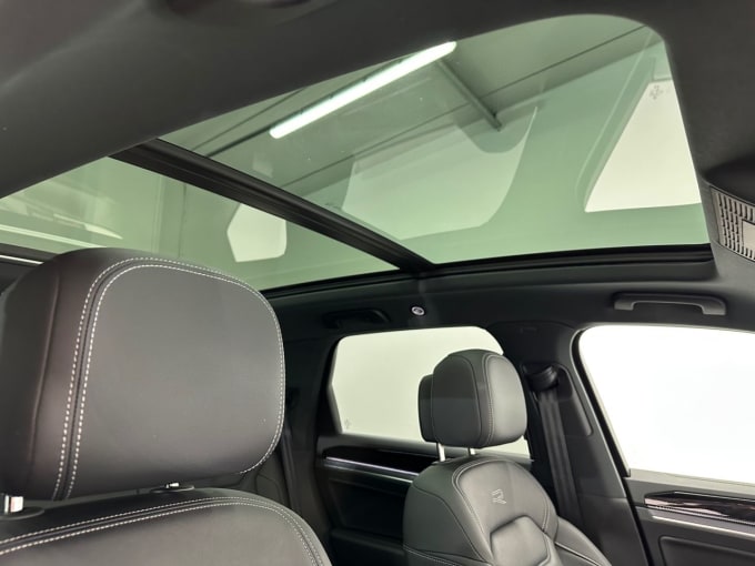 2025 Volkswagen Touareg
