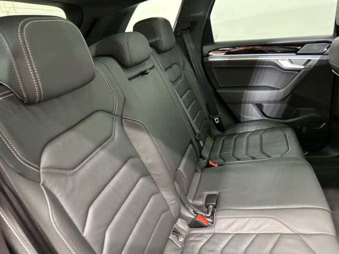 2025 Volkswagen Touareg