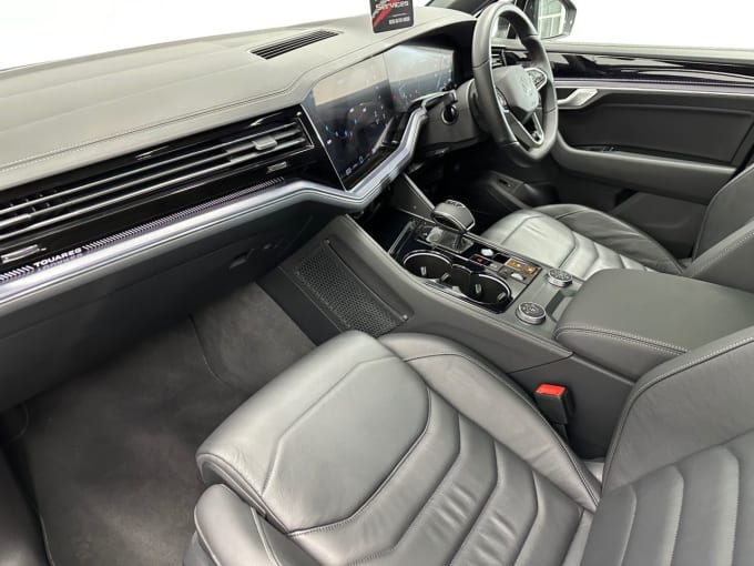 2025 Volkswagen Touareg