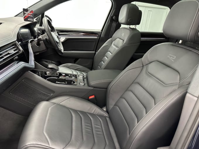 2025 Volkswagen Touareg