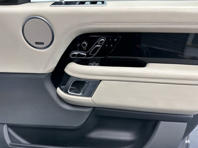 2025 Land Rover Range Rover