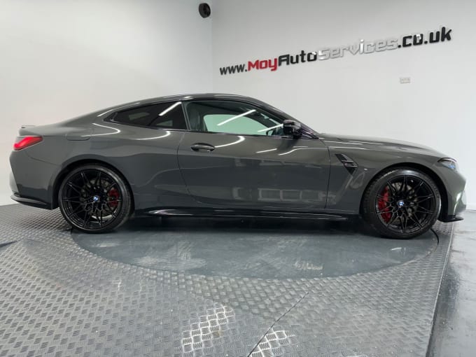 2025 BMW M4